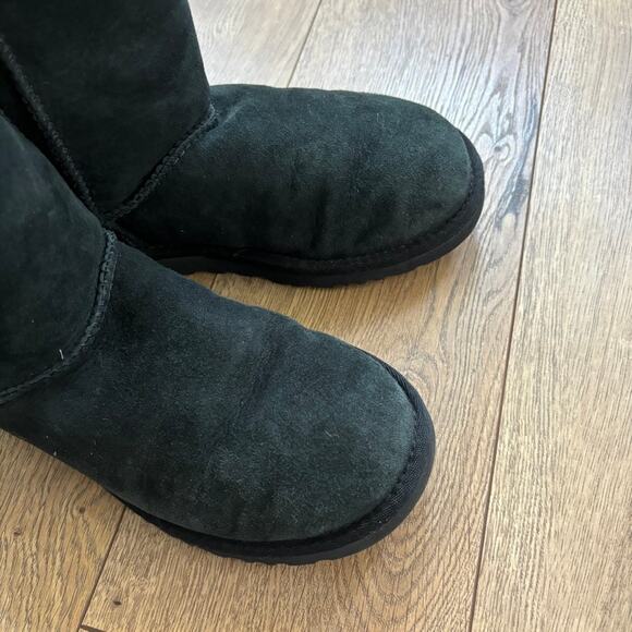 UGG Classic Black Boots – 8" Shaft Sheepskin Suede Winter Cozy – Women’s 5 - Picture 8 of 8
